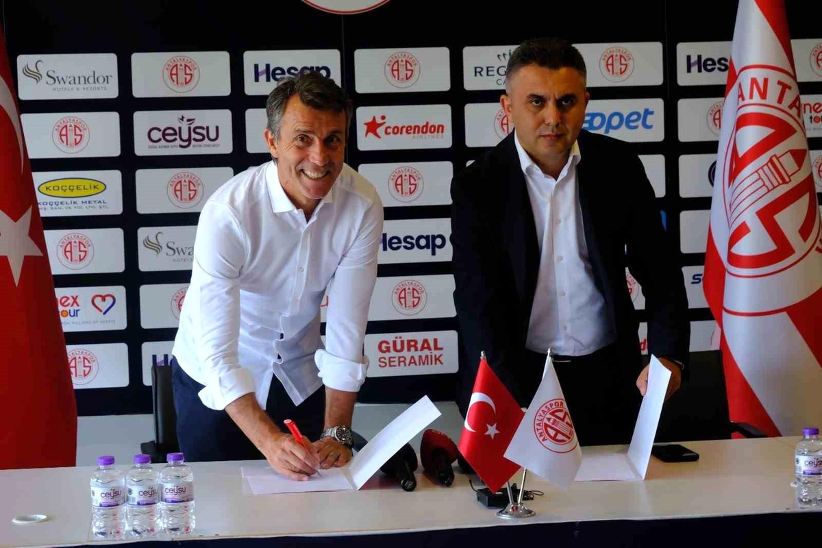 Bülent Korkmaz Antalyaspor\'da