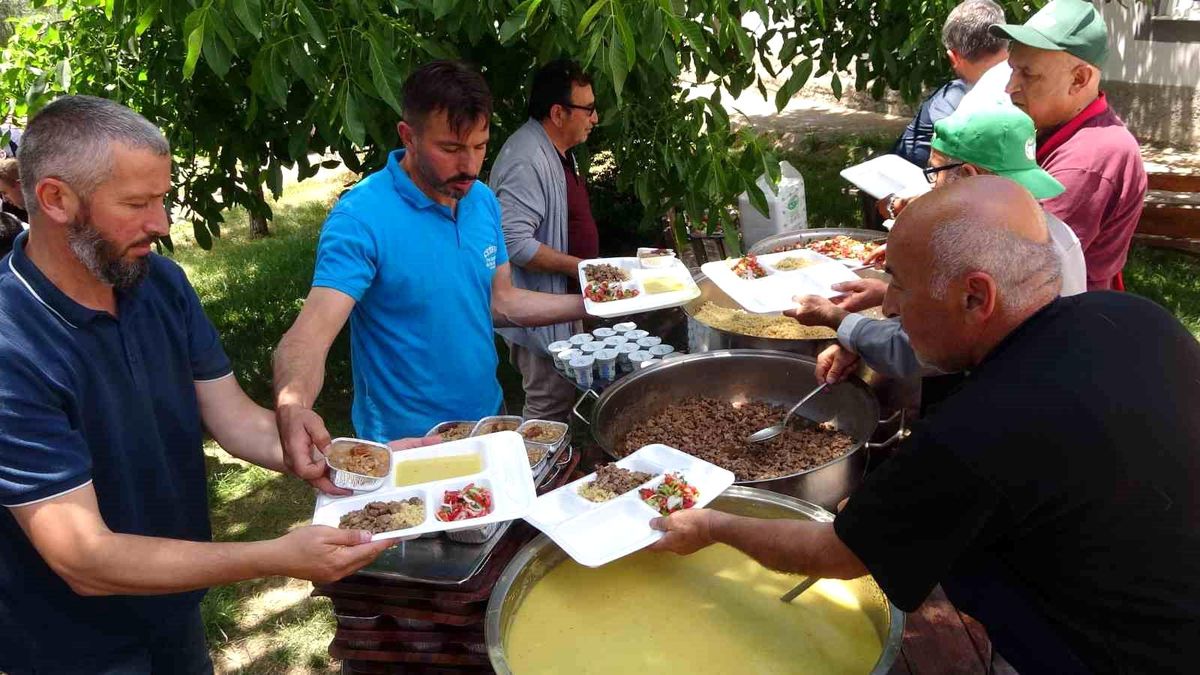 Aşure Günü\'nde Birlik ve Beraberlik Vurgusu