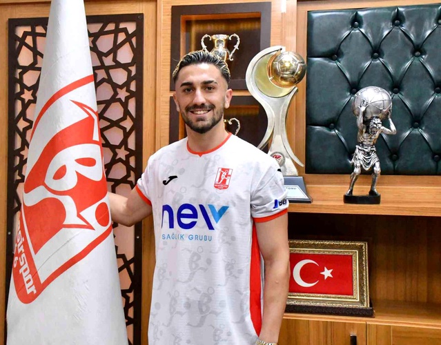 Balıkesirspor Ferit Özler’i Transfer Etti