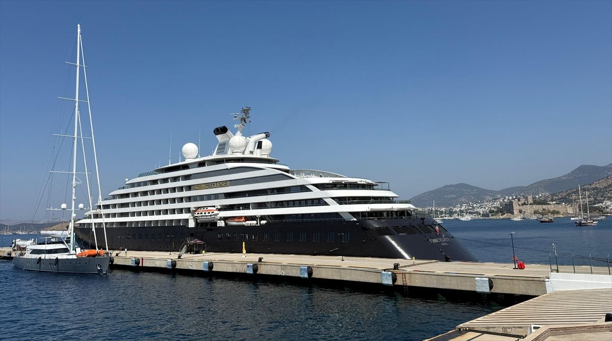 Bodrum\'a Lüks Kruvaziyer Ziyareti