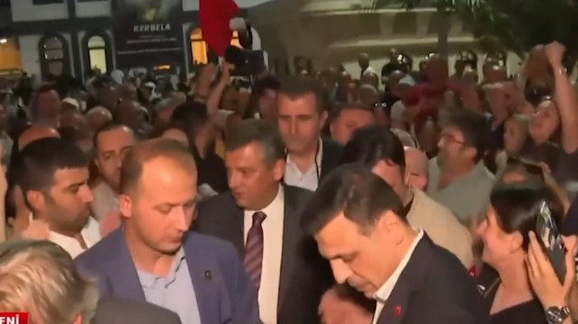CHP’de 63 kişinin üyeliği 