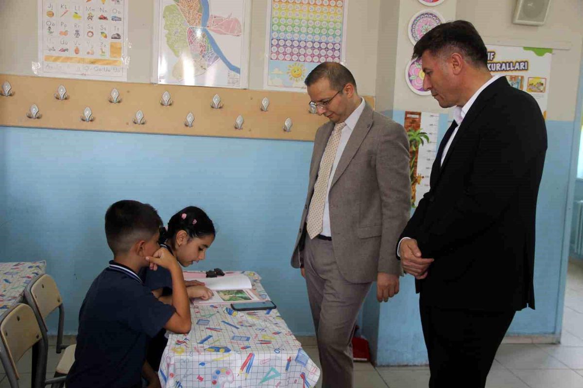 Cizre\'de Karneler Dağıtıldı
