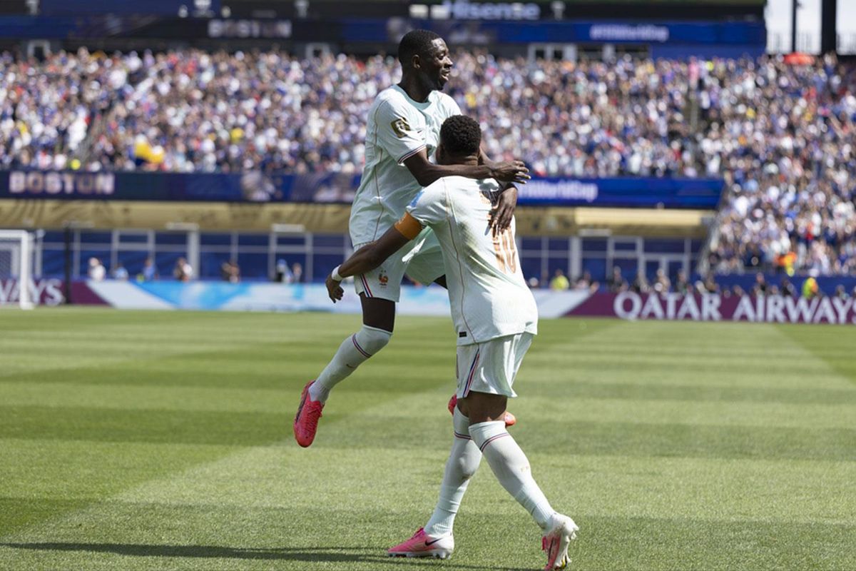 Dembele Norveç\'i 33 dakikada tek başına yıktı