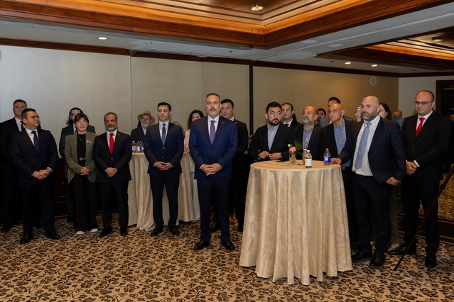 Hakan Fidan Toronto’da Türk İş İnsanlarıyla Buluştu
