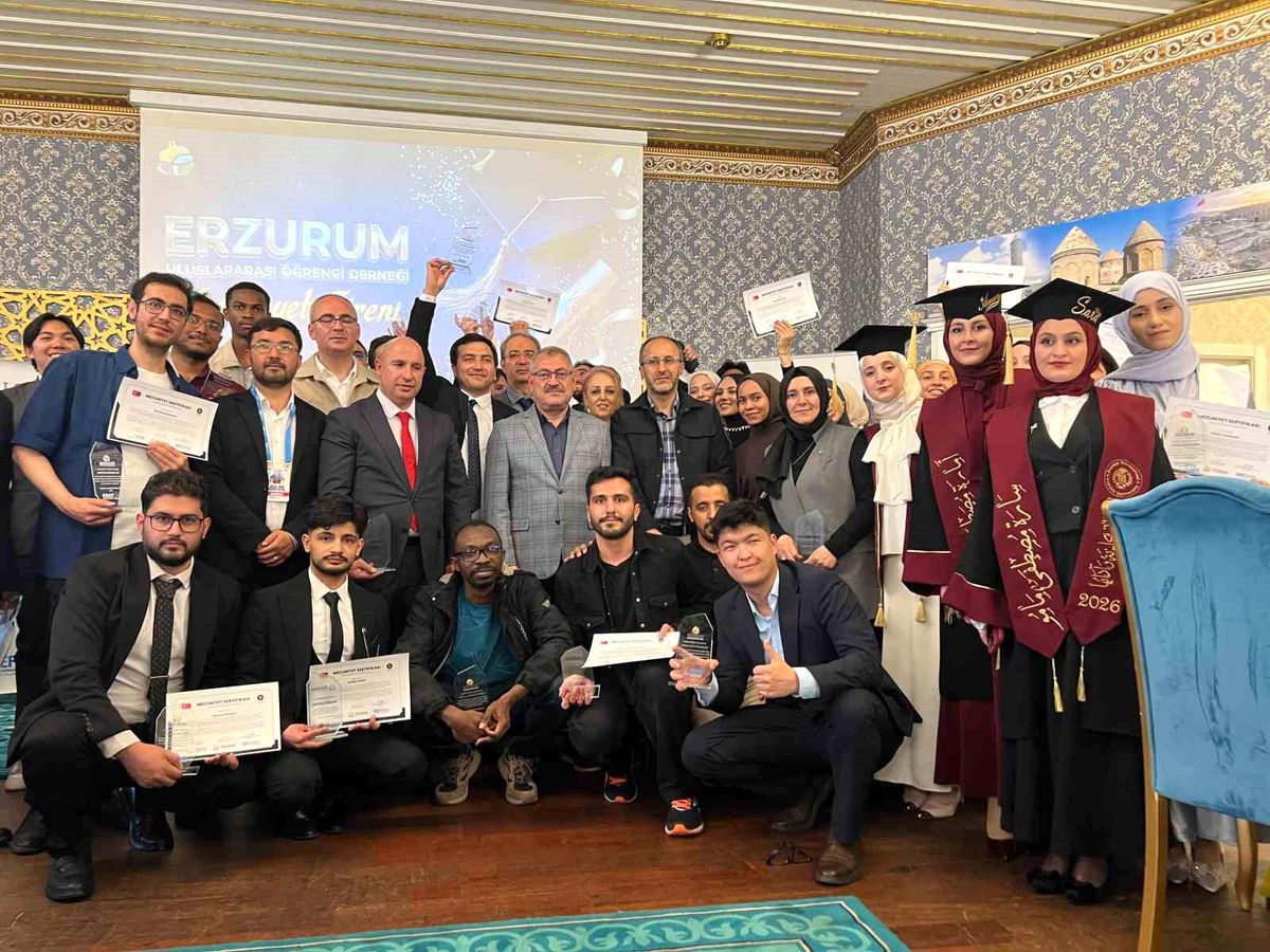 Erzurum\'da eğitim alan uluslararası öğrenciler memleketlerine uğurlandı