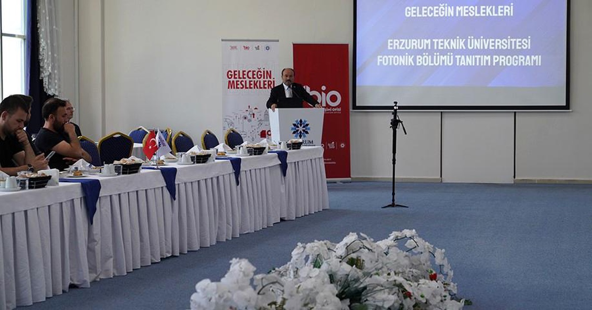 ETÜ Fotonik Bölümü Tanıtıldı