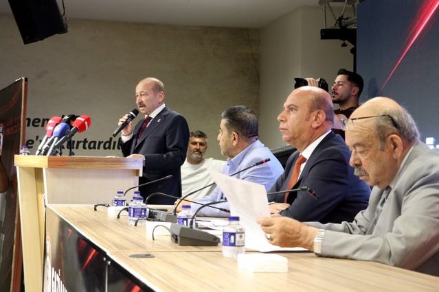 Memik Yılmaz Gaziantep FK Başkanlığına Yeniden Seçildi