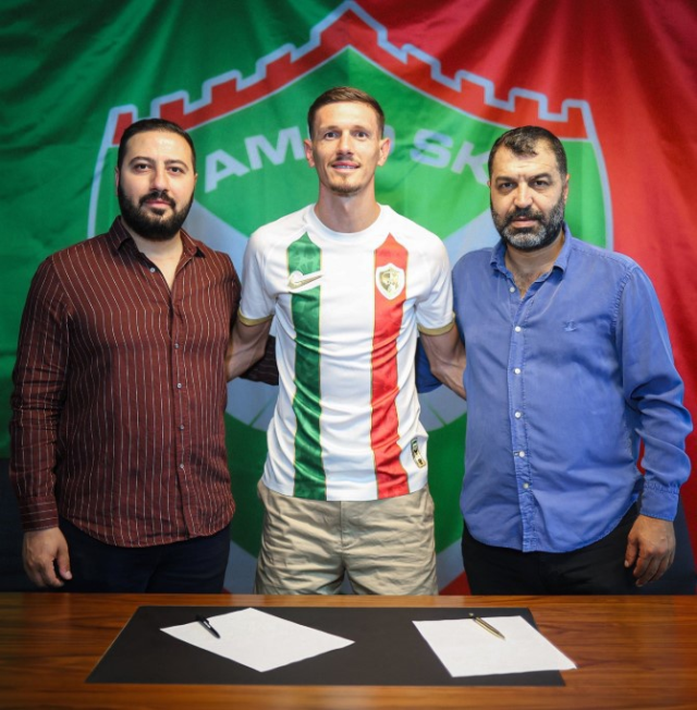 İmzalar atıldı! Amedspor transferde ilk bombasını patlattı