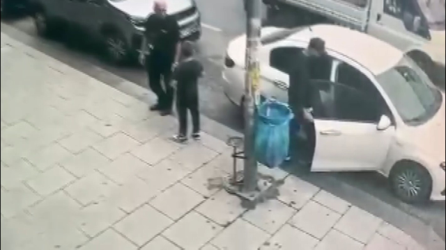 Kaçırılan Erhan Karaal'ın aracına takip cihazı takıldığı anın görüntüleri ortaya çıktı