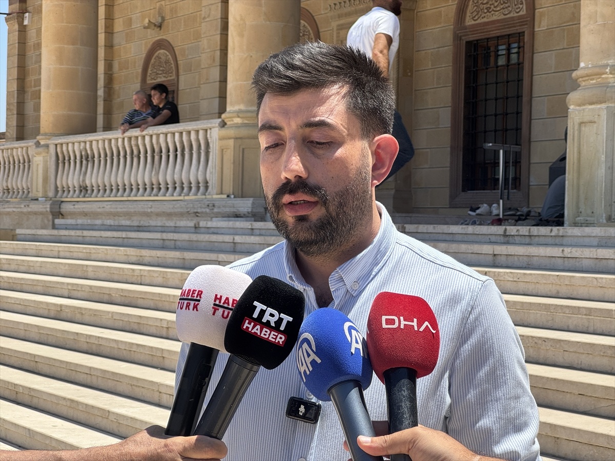 Yangında Hayatını Kaybeden 3 Kardeş Toprağa Verildi