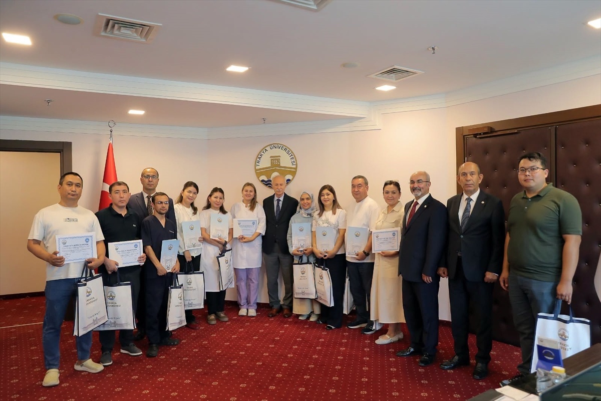 Kazak Hekimlere Eğitim Tamamlandı