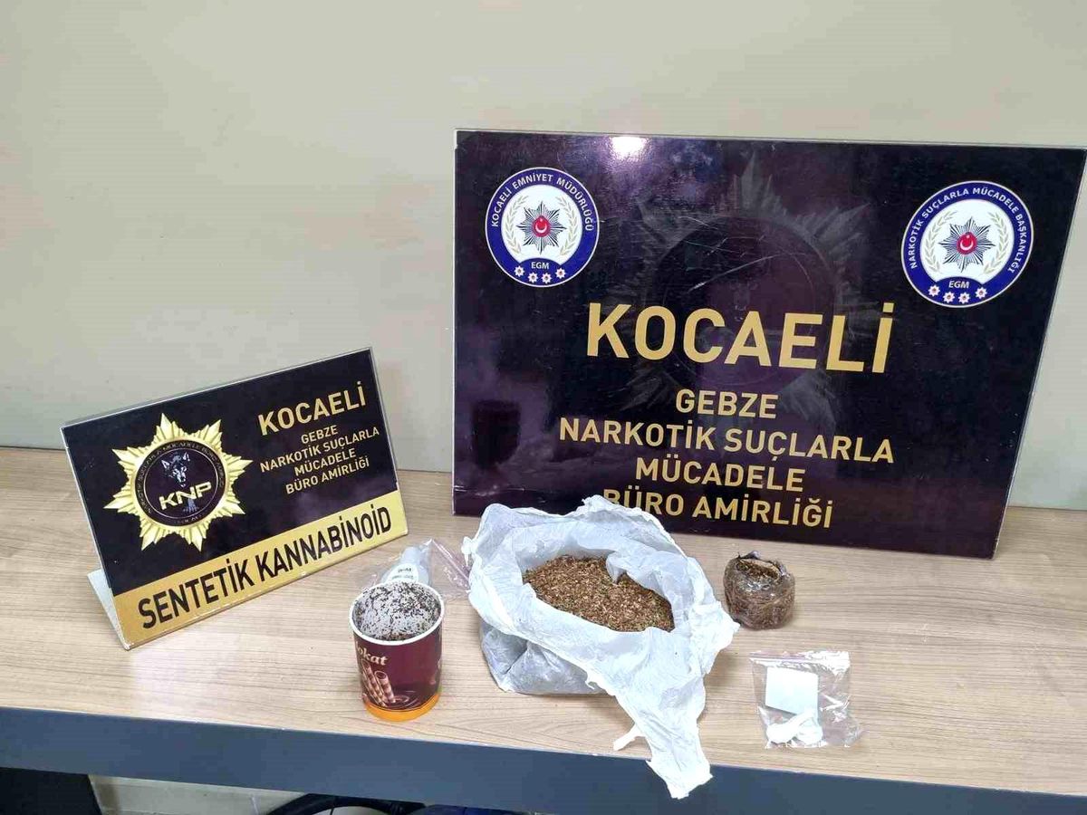 Kocaeli\'de Uyuşturucu Operasyonu: 2 Tutuklama