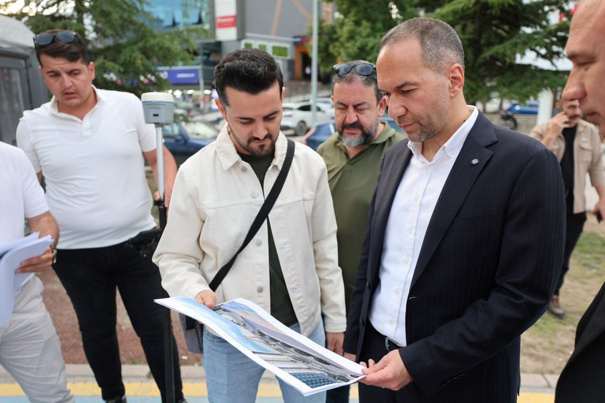 Niğde Belediyesi\'nden Bor yoluna 3 yeni yaya üst geçidi