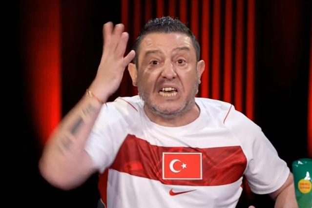 Nihat Kahveci ABD maçından sonra canlı yayında sinir krizi geçirdi