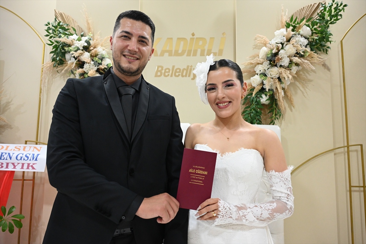 Kadirli\'de 26.06.2026 İçin Nikah Yoğunluğu