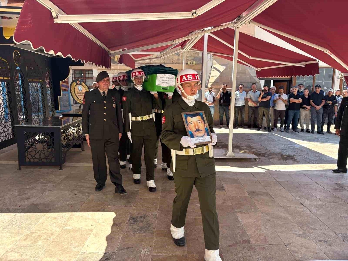 Kıbrıs Gazisi İbrahim Aldemir Son Yolculuğuna Uğurlandı