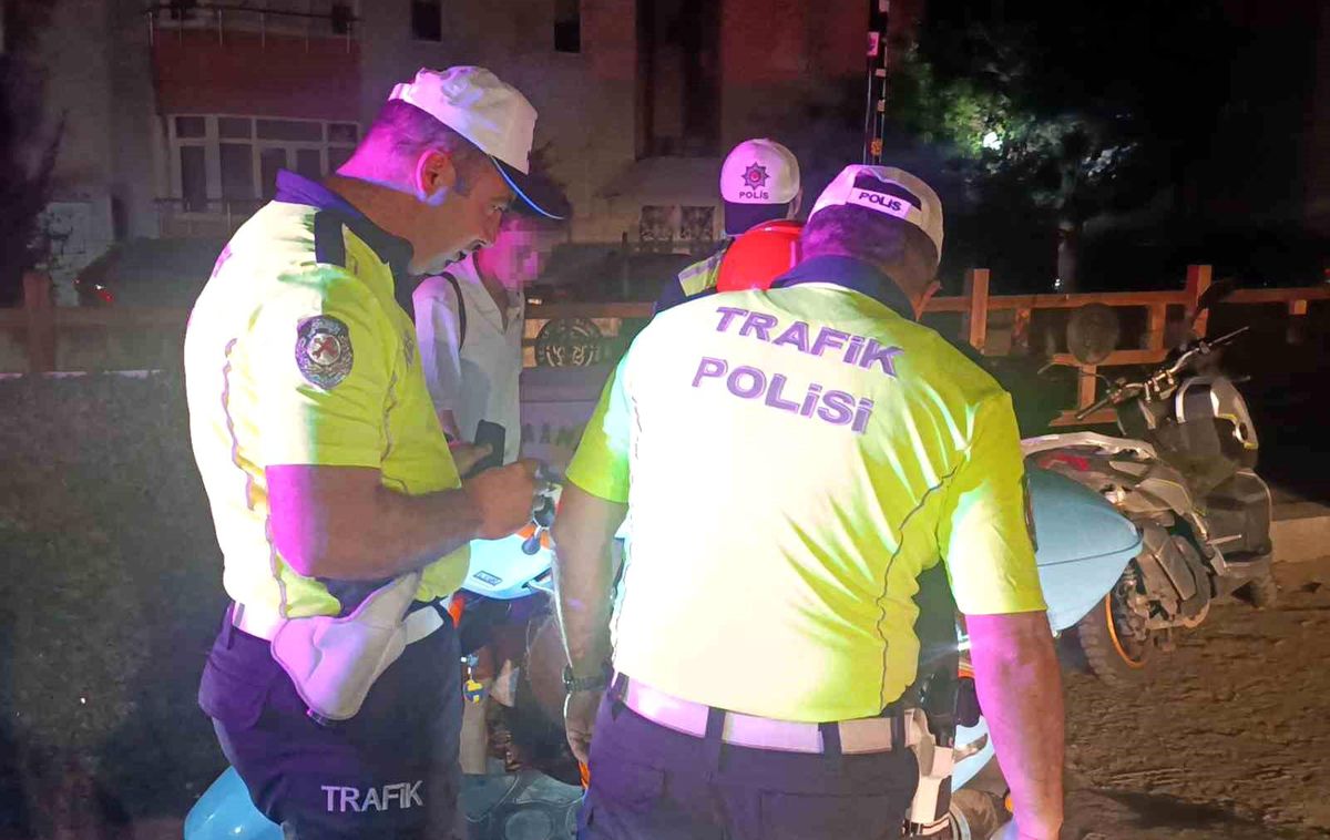 Tekirdağ\'da Huzur Uygulaması: Bin Kişi Denetlendi