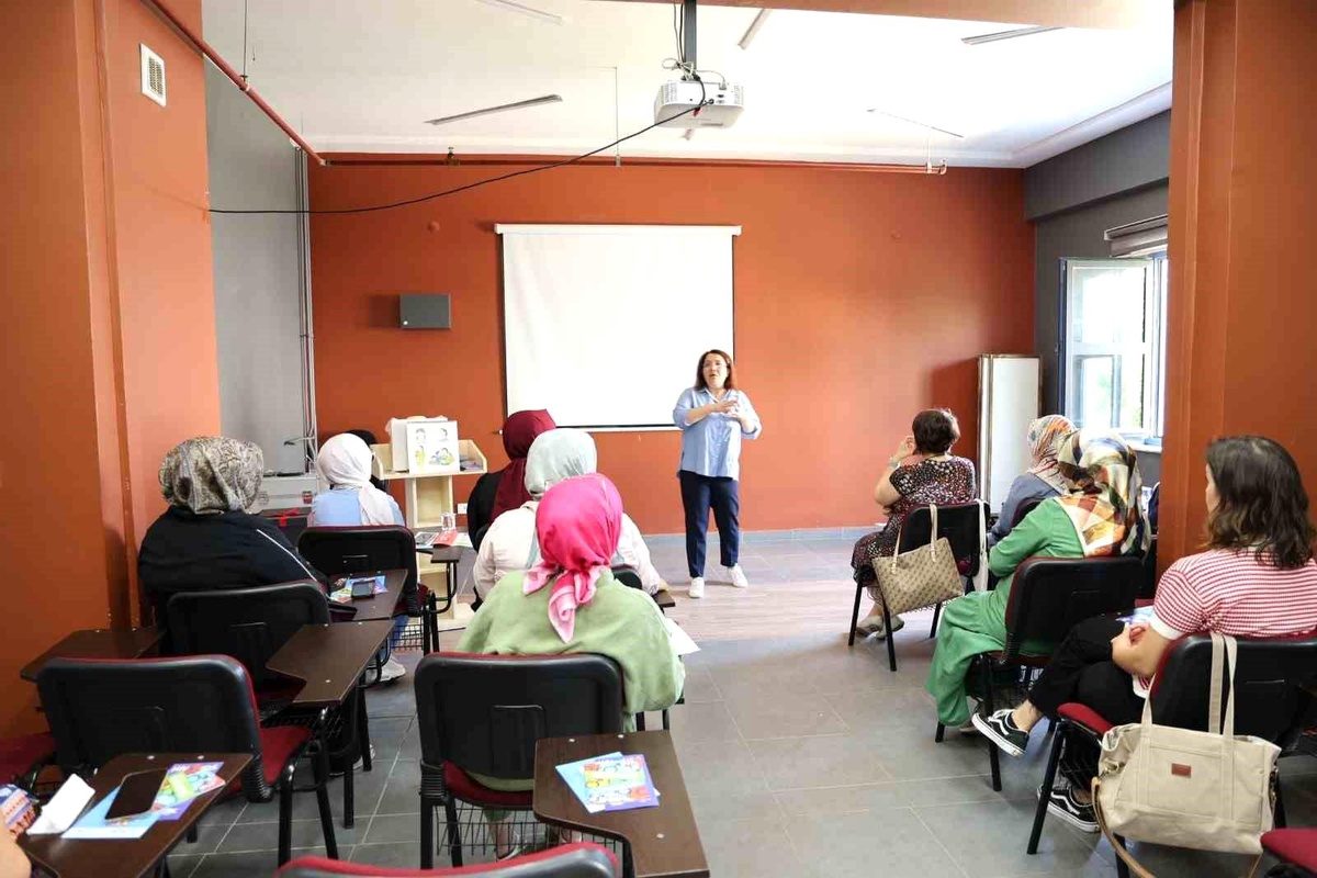 Kadın Sağlığına Dikkat Çeken Seminer