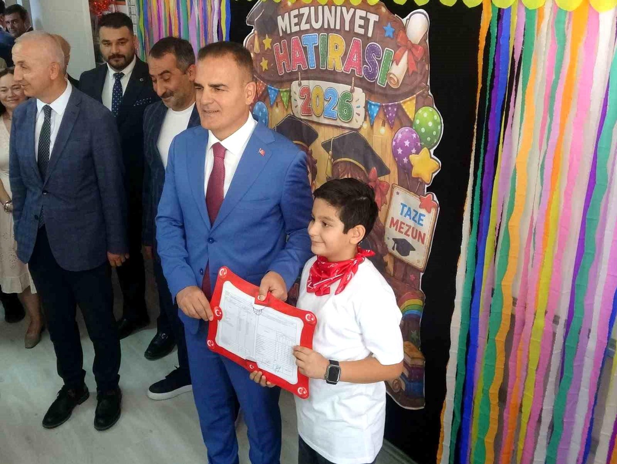 Muğla\'da Eğitim Sevinci ve Yaz Tatili Başlangıcı