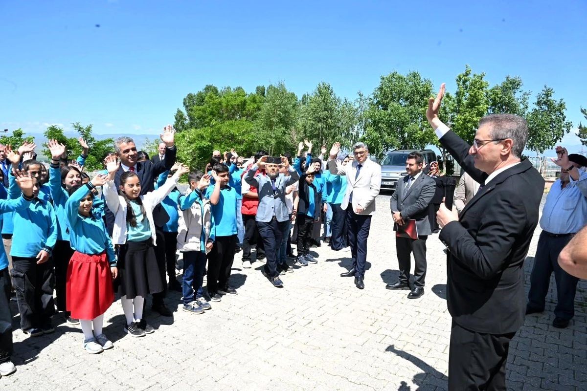 Vali Baruş\'tan Öğrencilere Yaz Tatili Tavsiyeleri