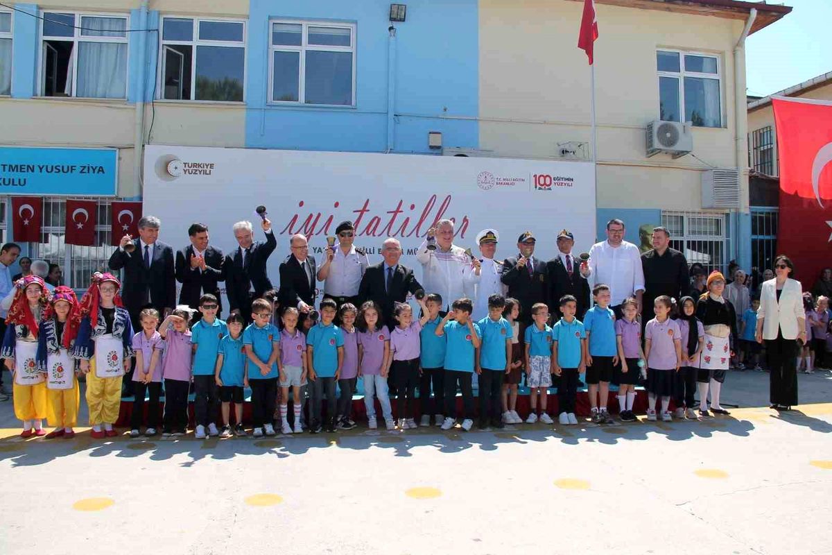 Yalova\'da Eğitim Yılı Kapanış Töreni
