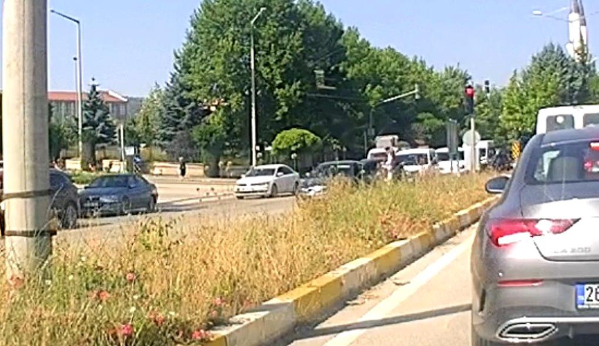 Eskişehir\'de Yaya Geçidinde Kaza