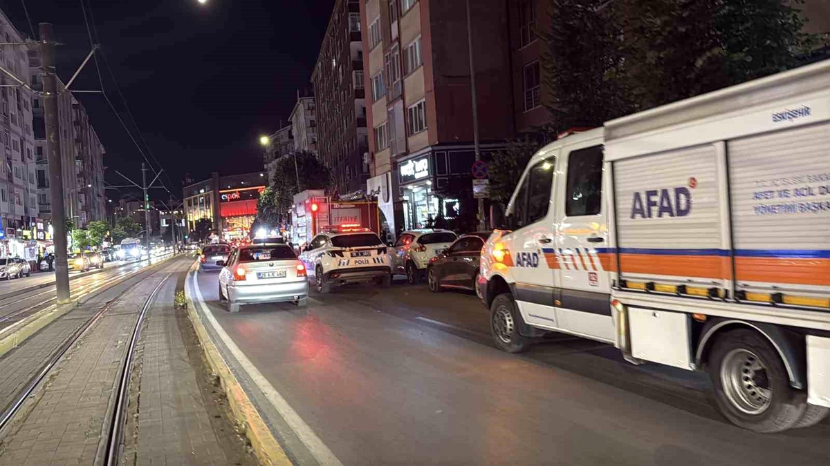 Eskişehir\'de Apartman Yangını