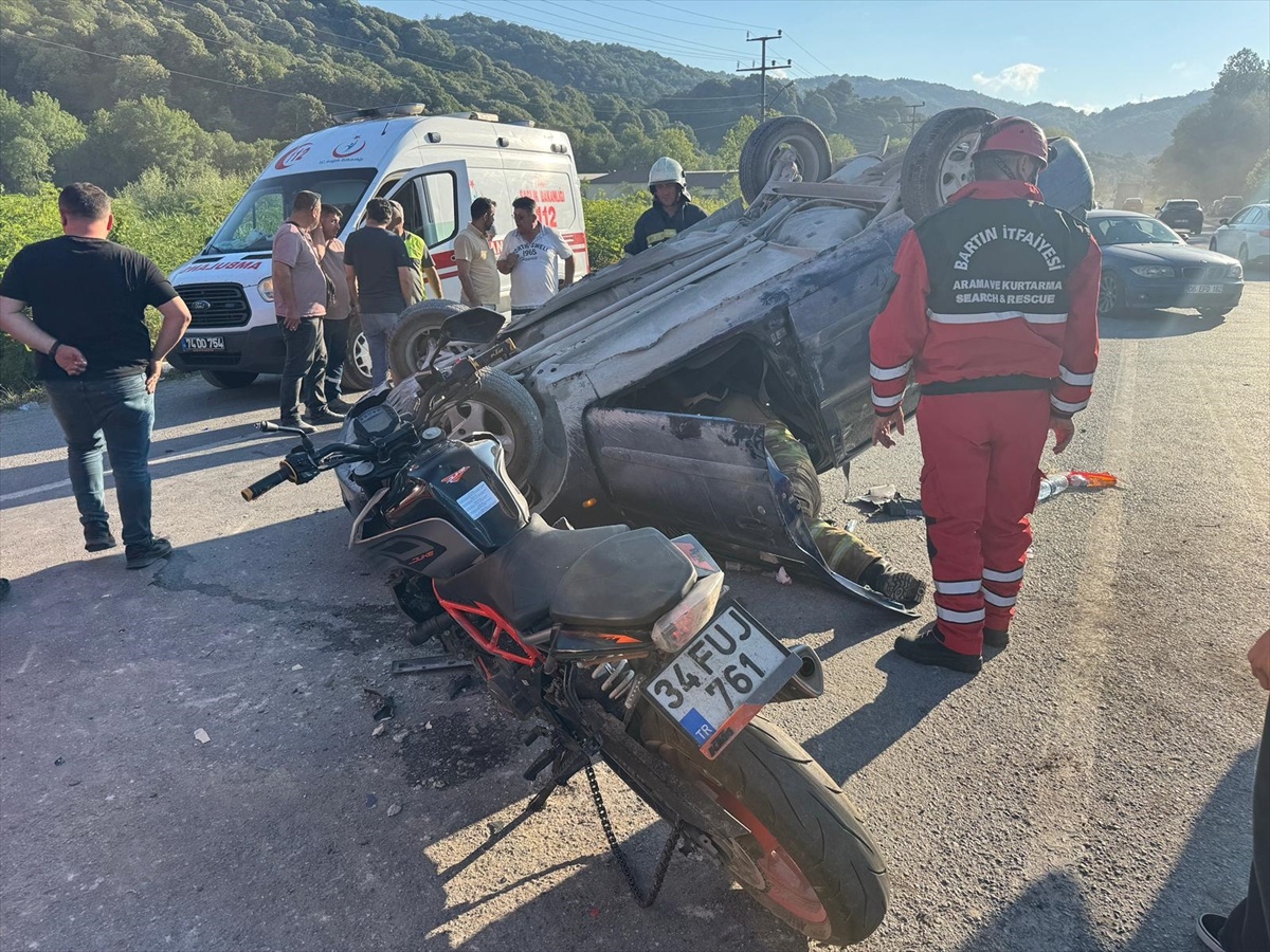 Bartın\'da motosiklet kazası: 20 yaşındaki sürücü hayatını kaybetti