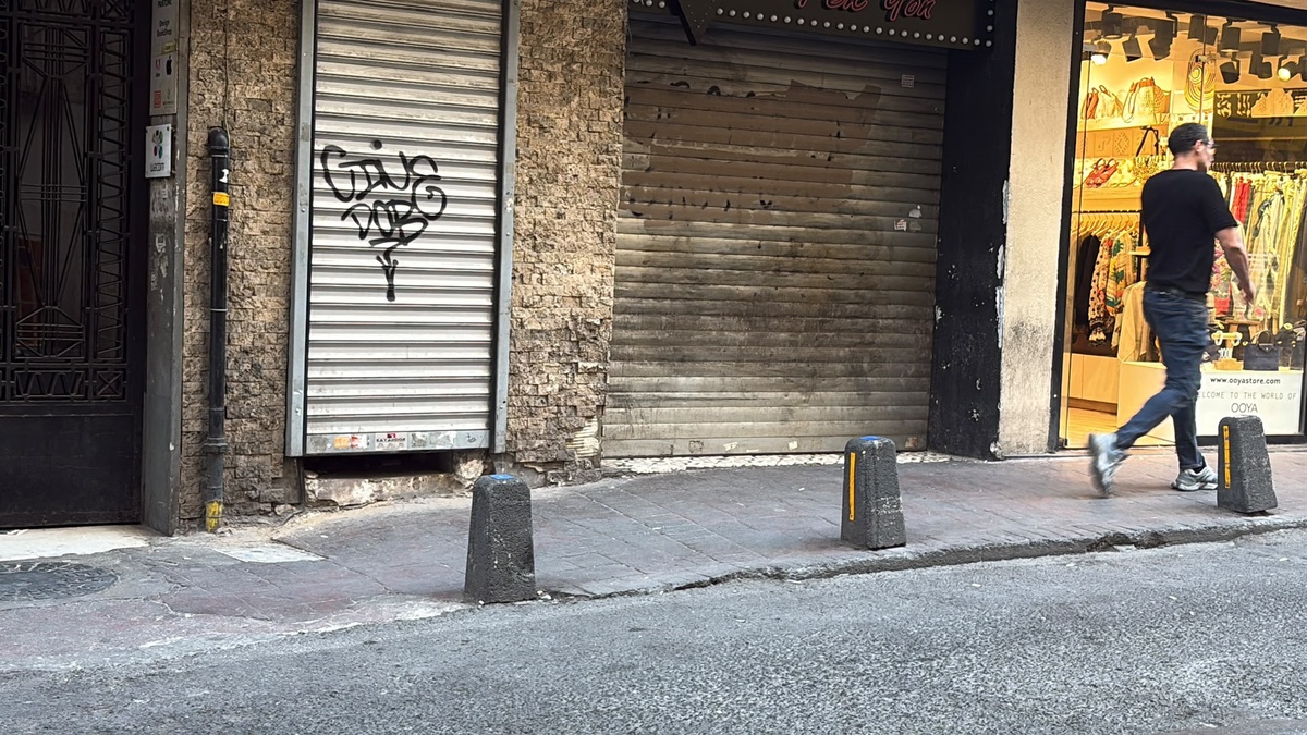 Beyoğlu\'nda LGBT Partisi Mühürlendi