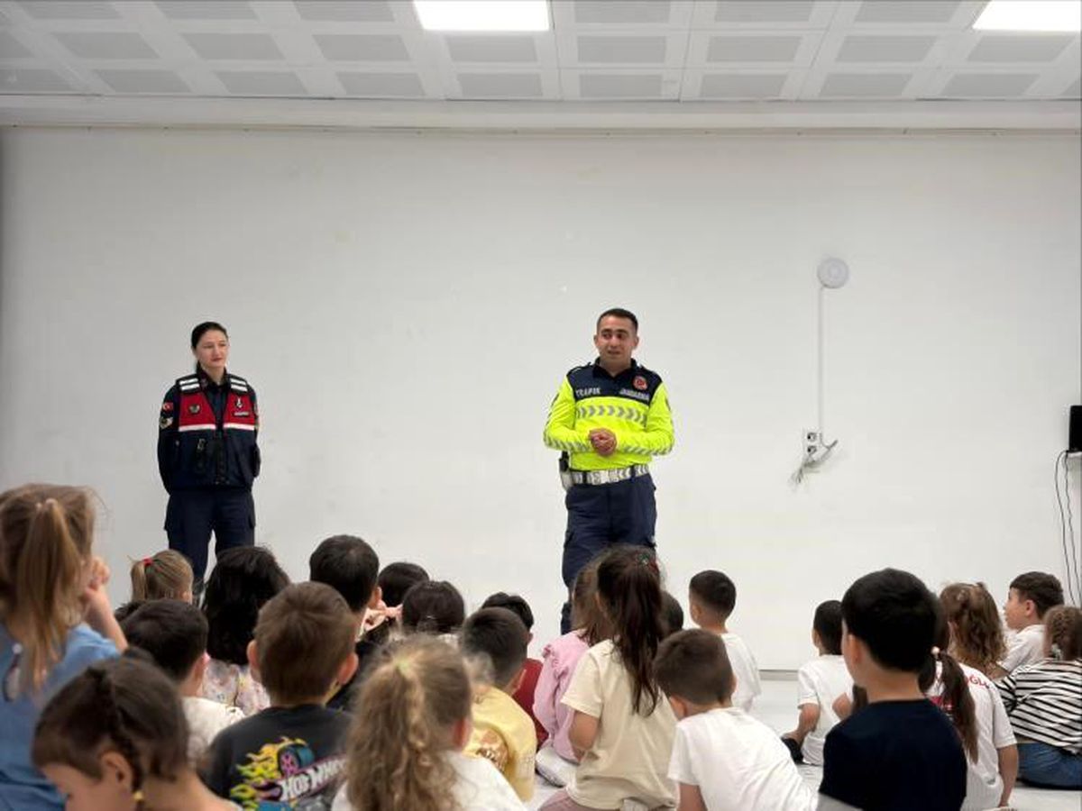 Bozüyük\'te Öğrenciler İçin Trafik Eğitimi