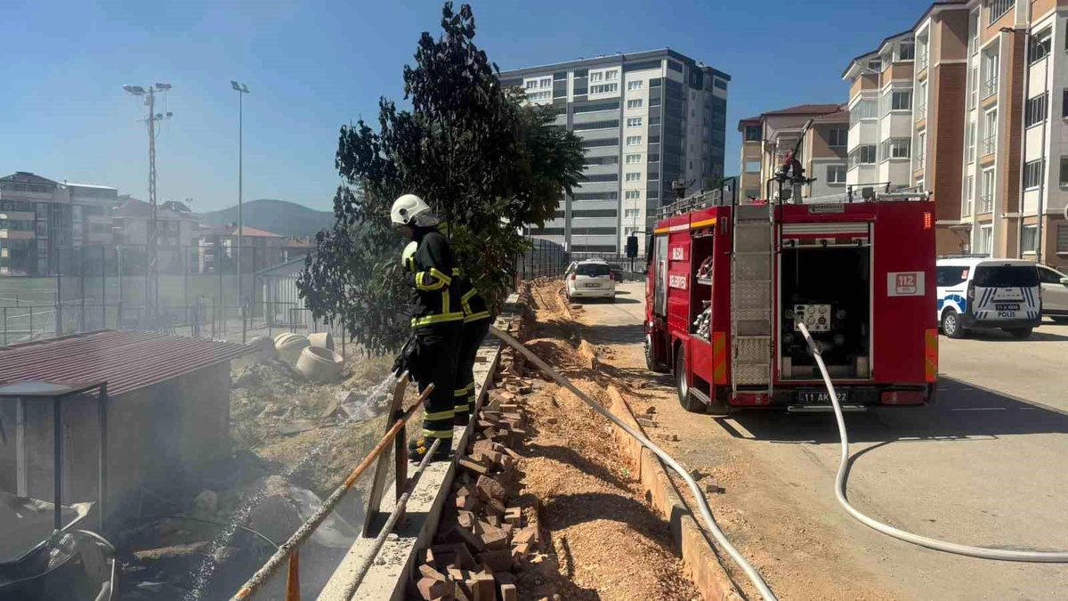 Bilecik\'te Stadyum İnşaatında Yangın