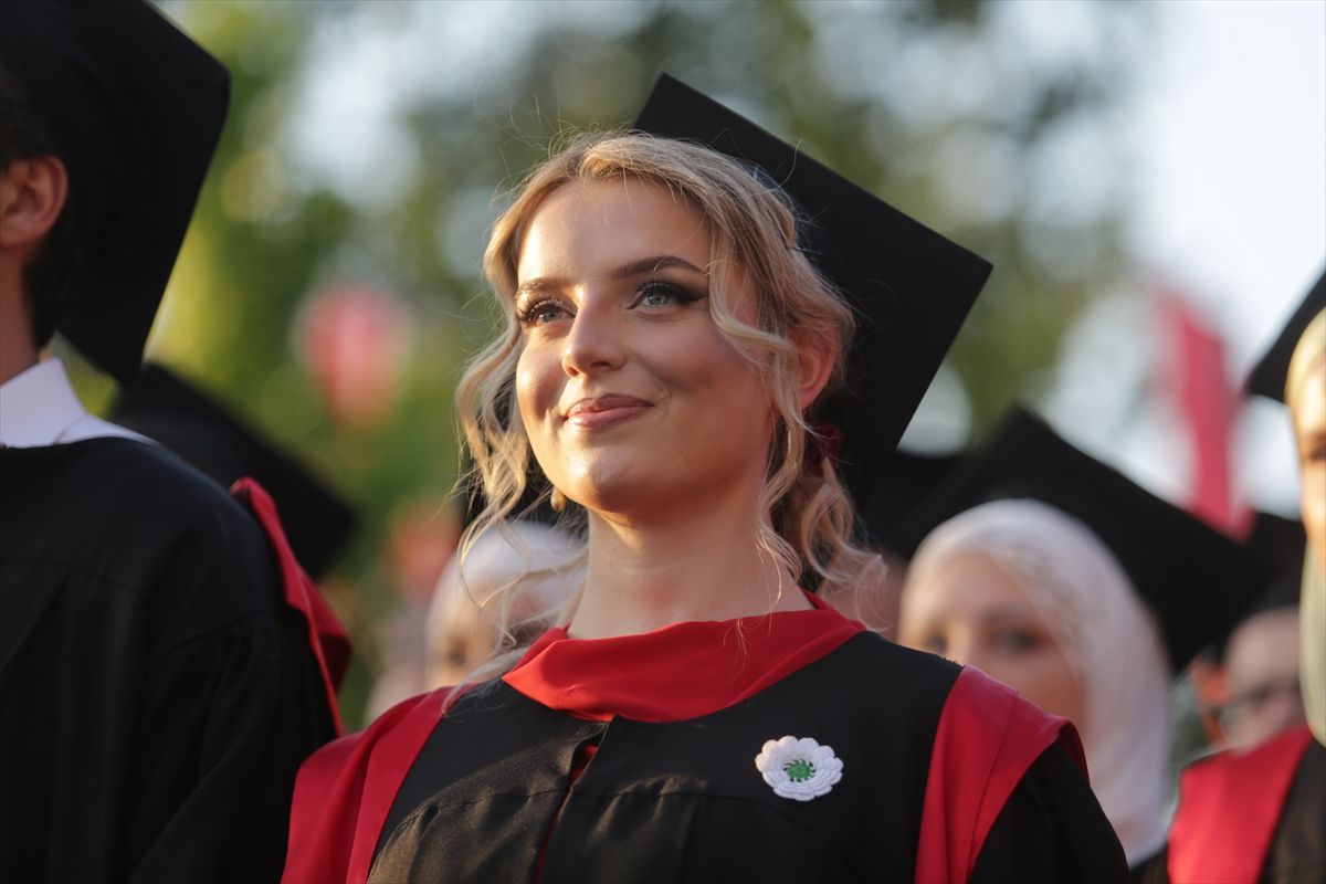Saraybosna\'da Türk Üniversitesi 18. Mezuniyet Töreni