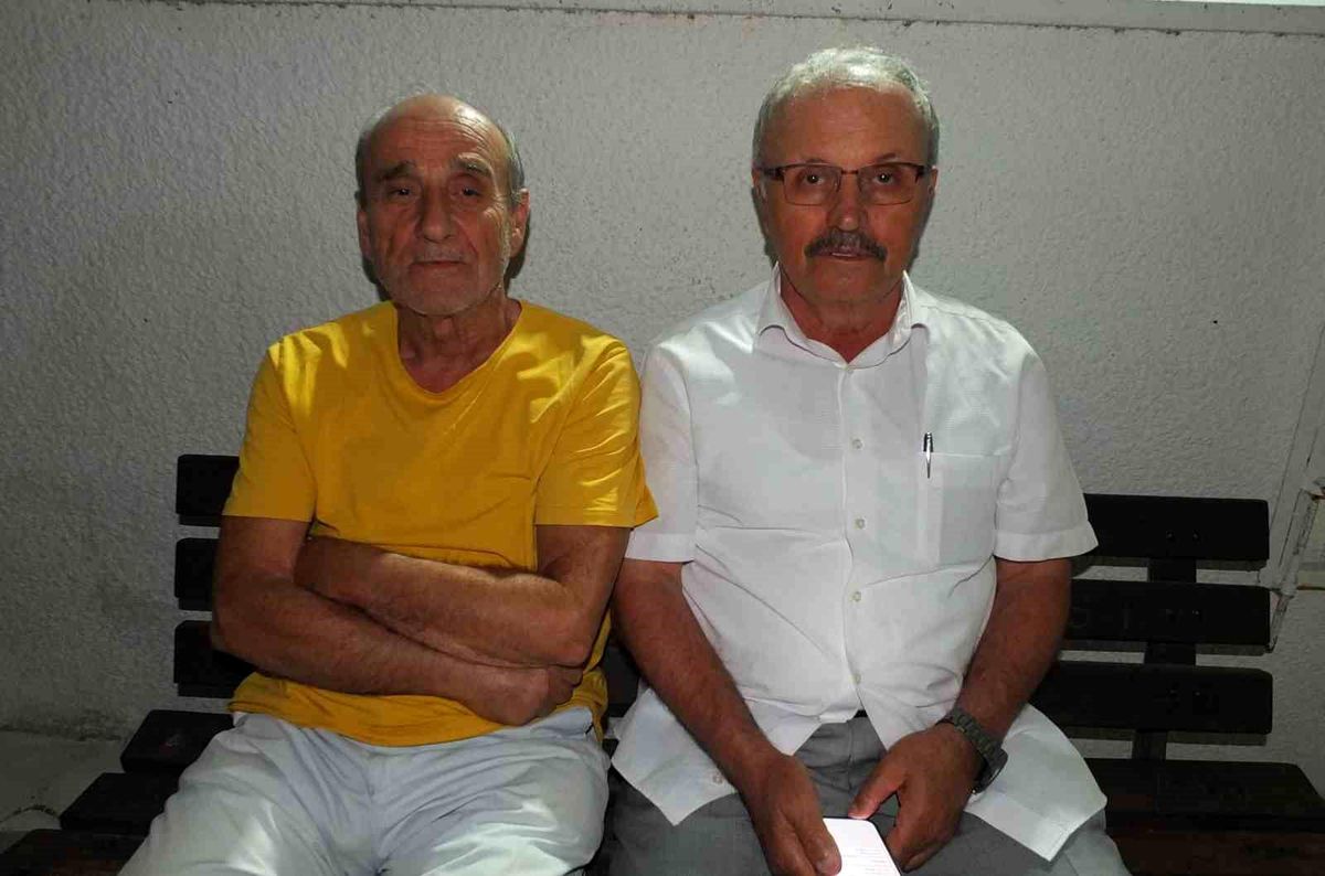 Burhaniye\'de sürücülere otopark parası sürprizi