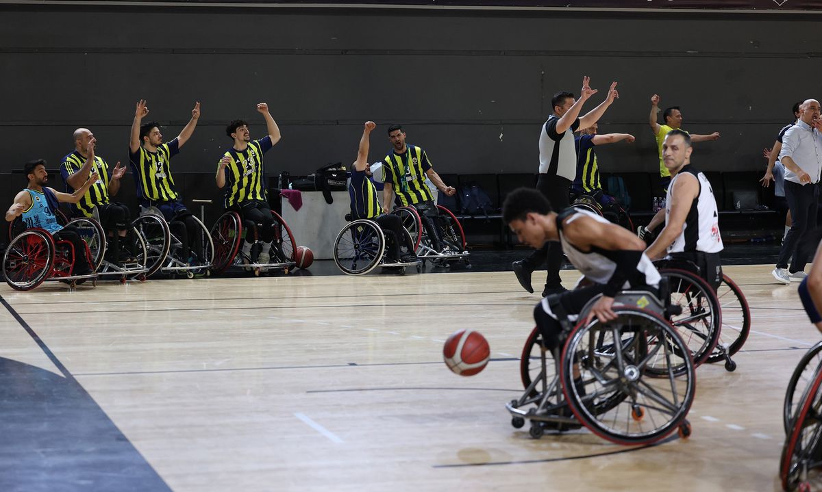 Fenerbahçe, Tekerlekli Sandalye Basketbol\'da Şampiyon!