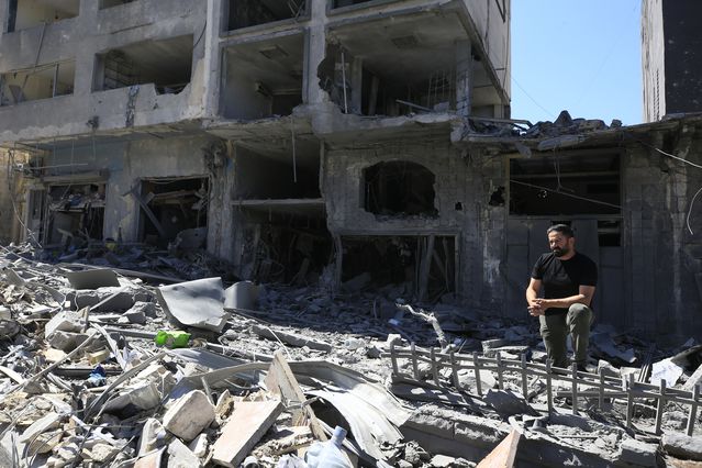 Lübnan’da Saldırılarda 4.243 Ölü