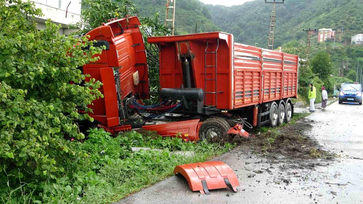 Giresun\'da Kamyon Kazası