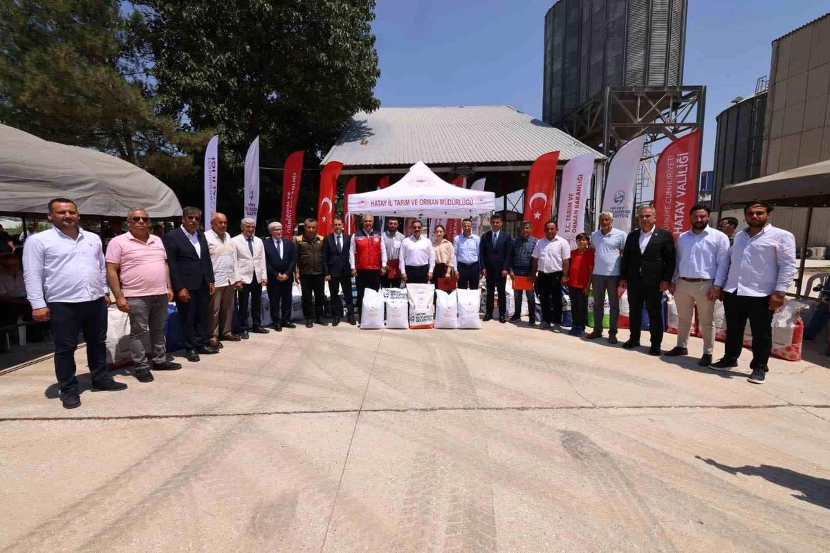 Kırıkhan\'da 30 milyon liralık tohum desteği üreticilere ulaştırıldı