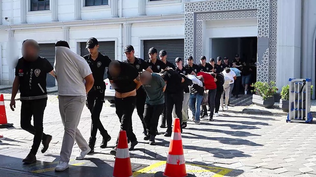 Fuhuş Operasyonunda 21 Gözaltı, 14 Tutuklama