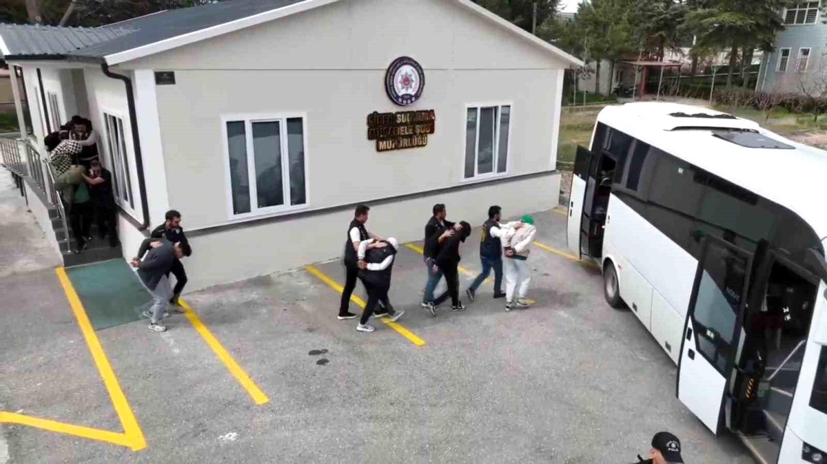 Konya\'da Siber Dolandırıcılık Operasyonu
