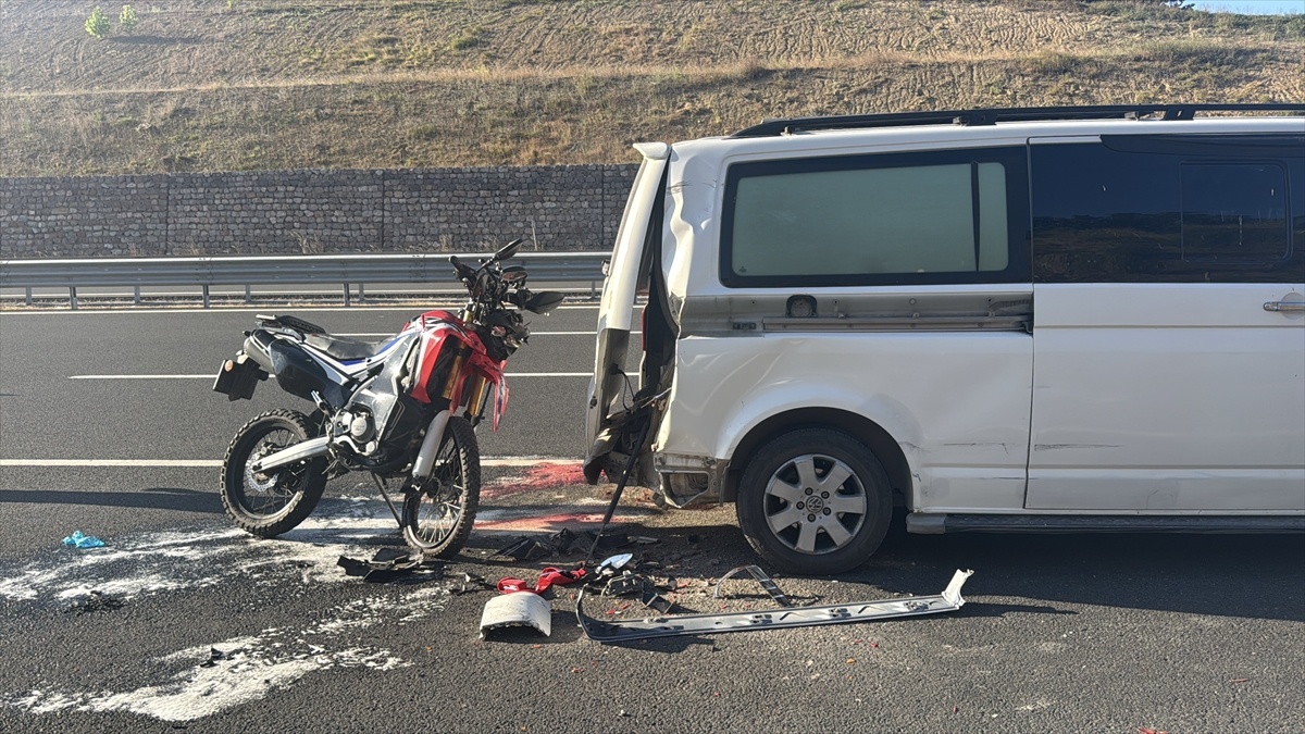 Kocaeli\'de Motosiklet Kazası: 1 Yaralı