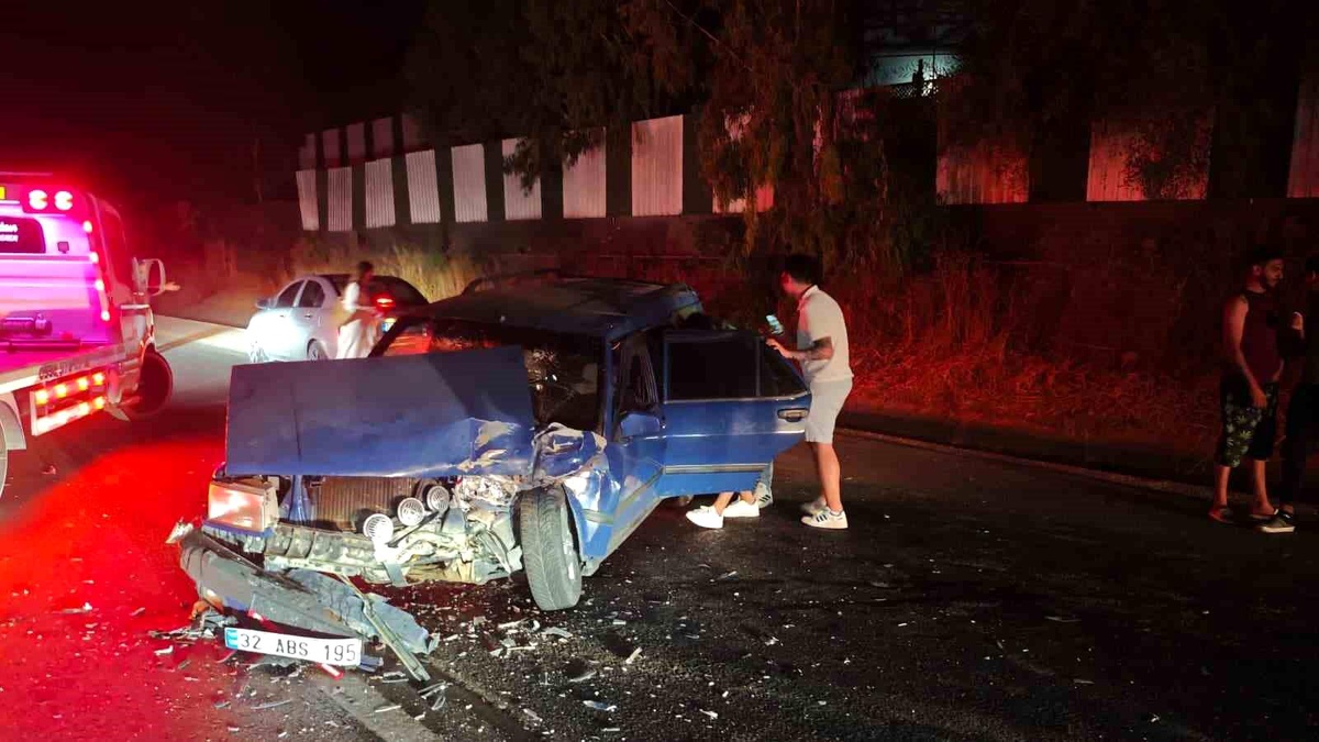Manavgat\'ta Zincirleme Kaza: 1 Yaralı, Alkollü Sürücü Ceza Aldı