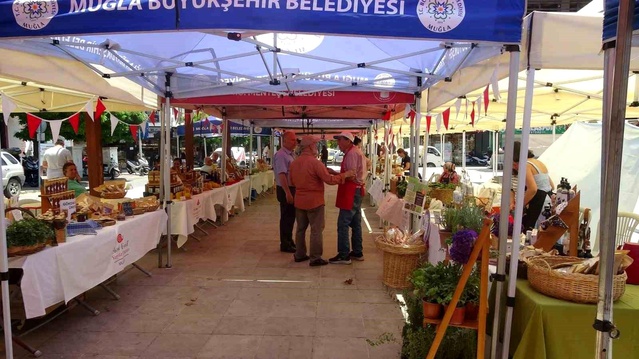 Muğla Slow Food Yeryüzü Pazarı Şenlik Havasında