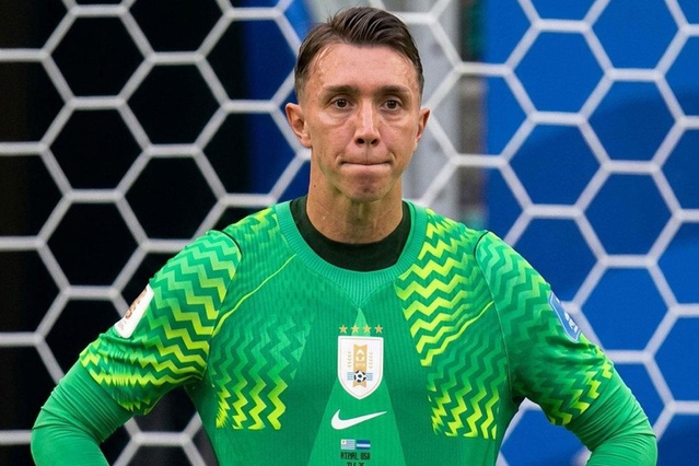Muslera’dan yine çok büyük bir hata! Koca ülkenin hayalleriyle oynadı