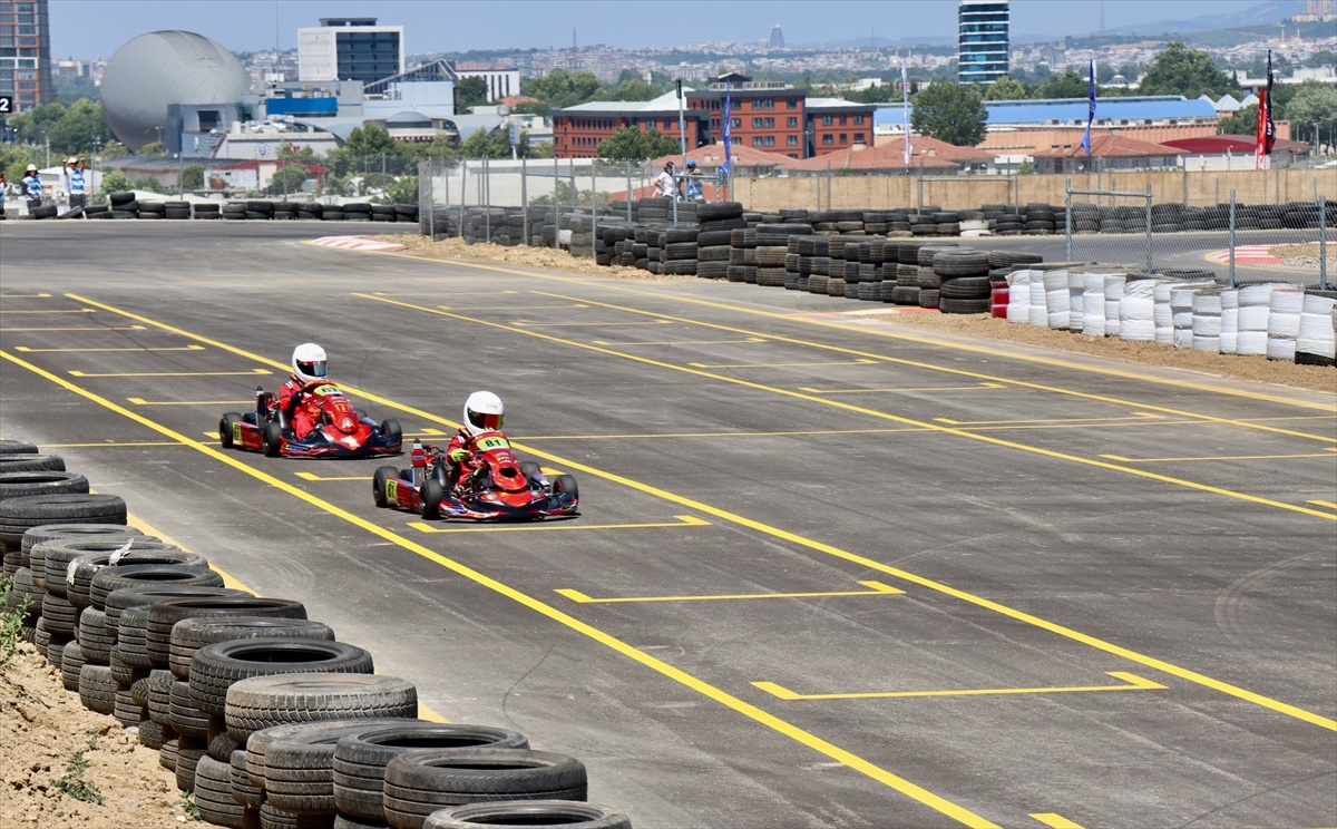 Bursa\'da Karting Şampiyonası Başladı