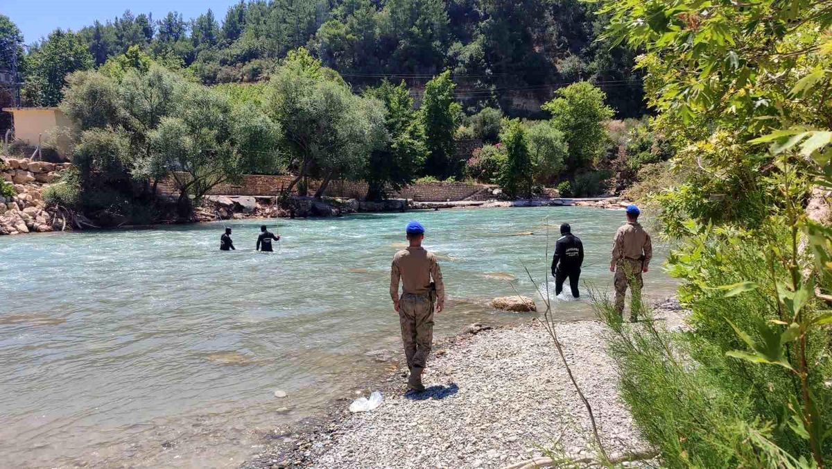 Alara Çayı\'nda Kaybolan Genç İçin Arama Devam Ediyor