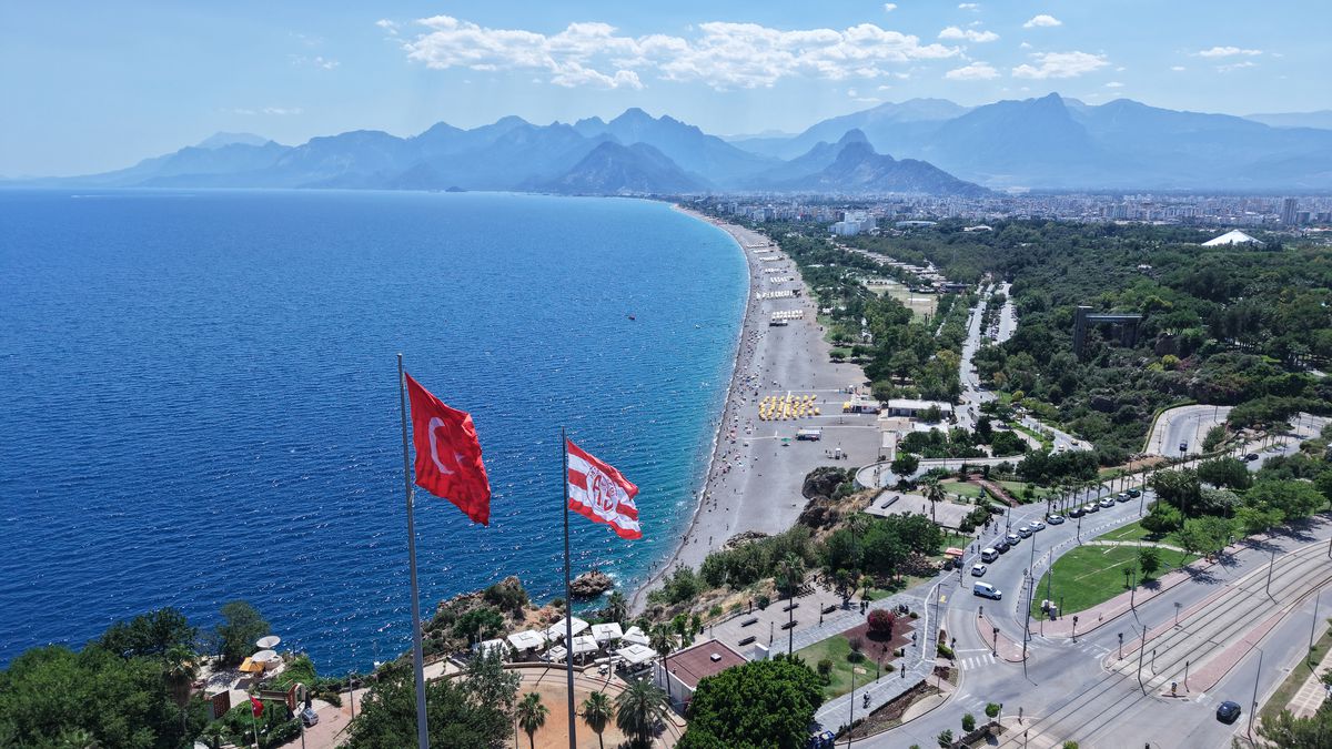 Antalya\'da Turistlerin Gözdesi Kaleiçi