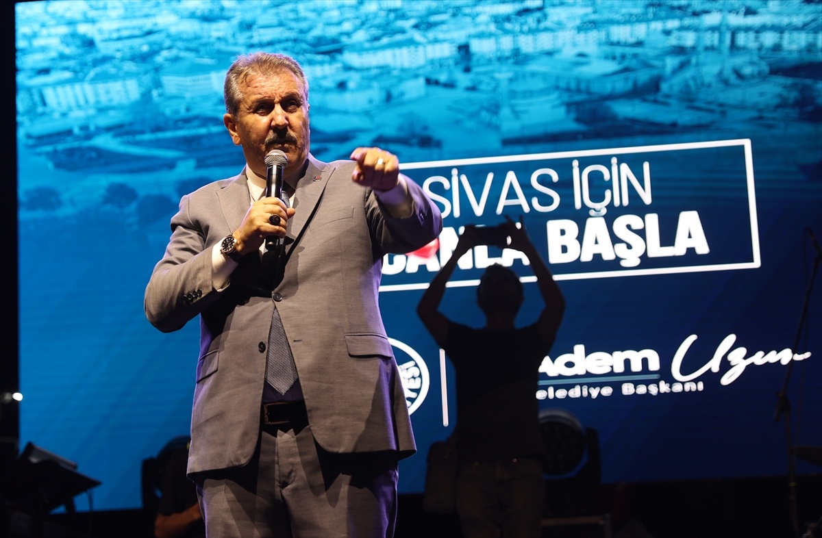 Destici\'den Sivas\'ta birlik vurgusu