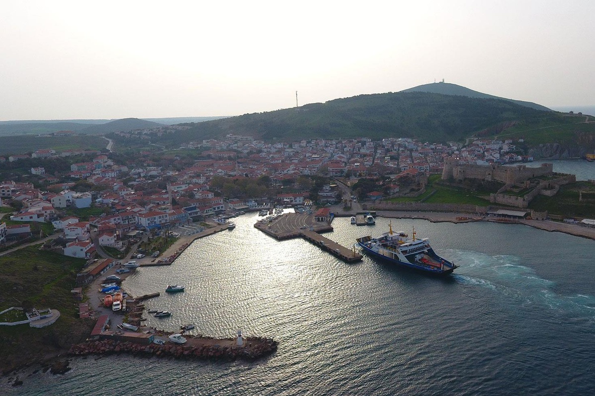 Bozcaada\'ya yazın o araçların geçişleri yasaklandı