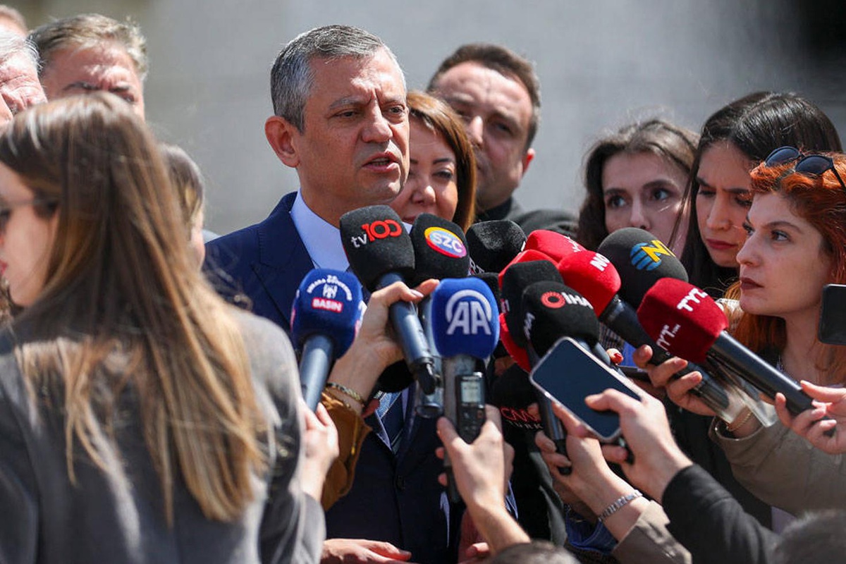 CHP\'li vekilden "Yeni partinin ismi ne olacak?" sorusuna yanıt: \'Yürüyüş\' olmayacak