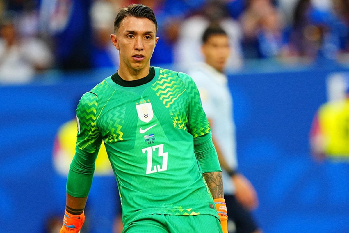 Dünya Kupası\'ndan elenen Uruguay\'da federasyondan futbolculara tarihi ceza